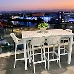 Gold Coast Broadbeach Walk Pac Fair, Casino Beach